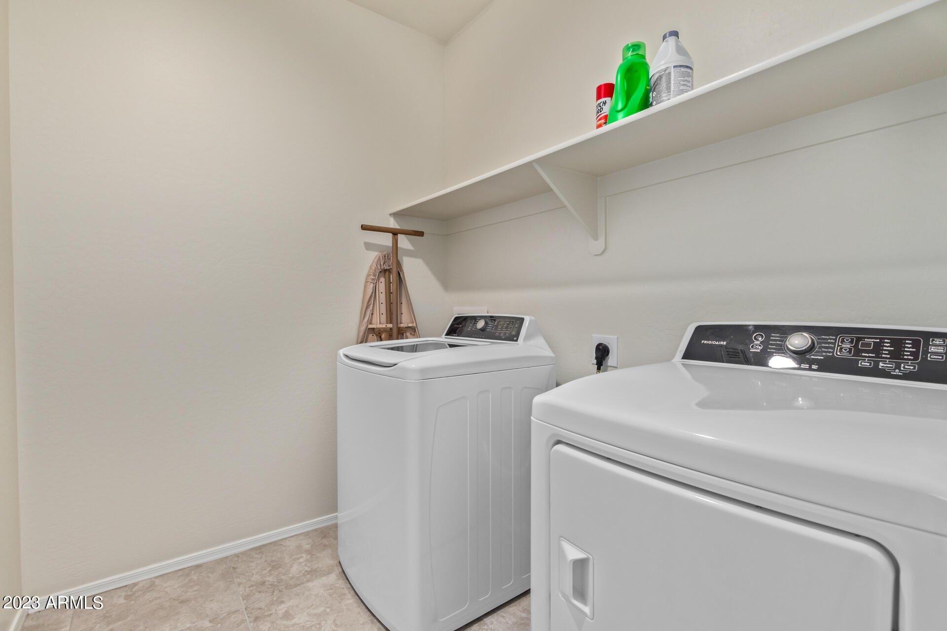 N Chalcocite St, San Tan Valley, AZ 85143