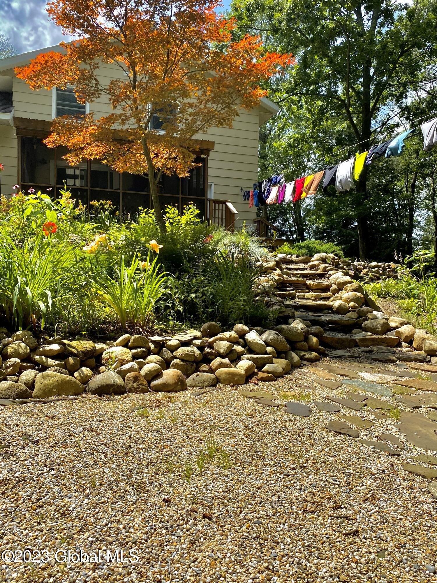 Division St, Charlton, NY 12019