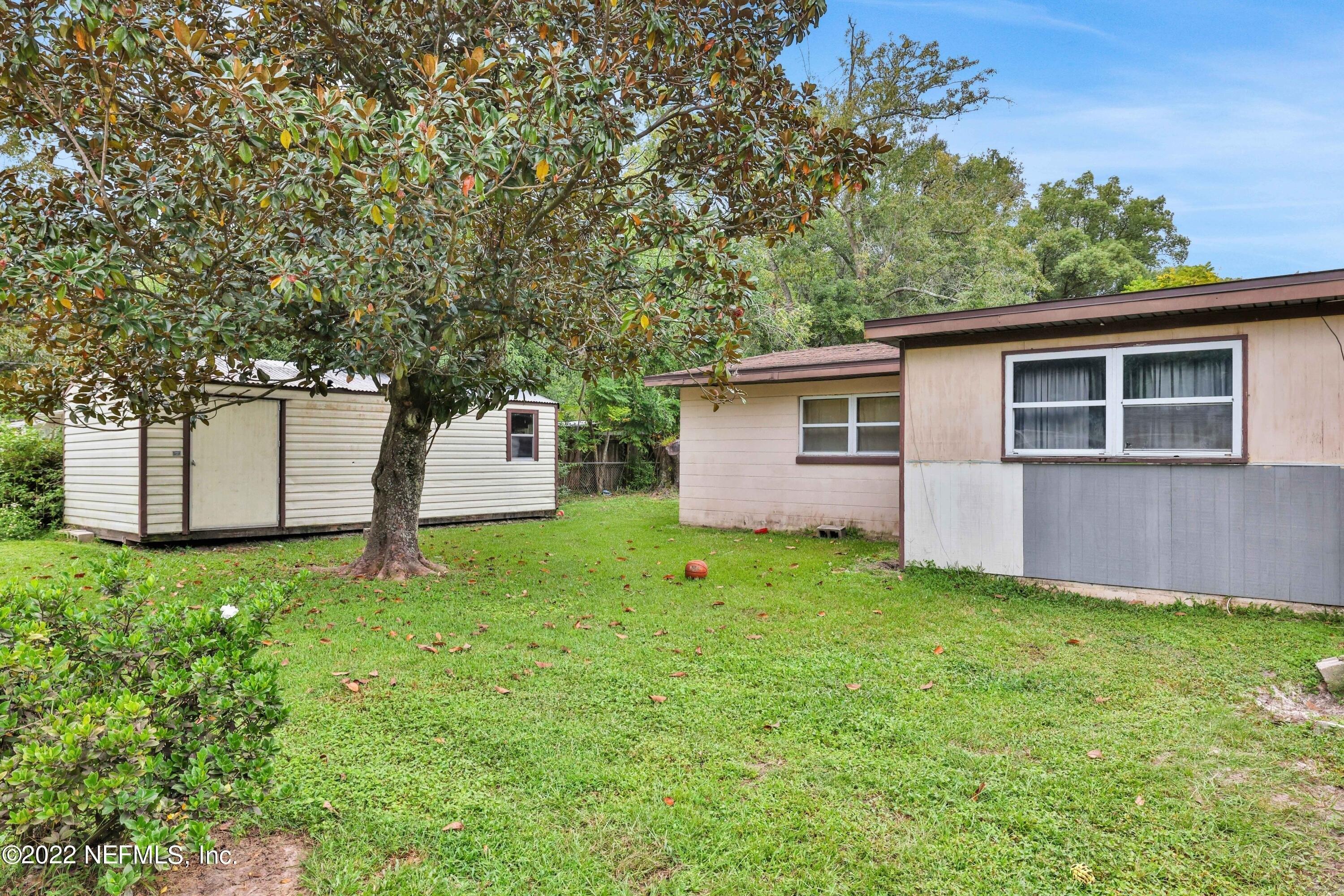 Burpee Dr, Jacksonville, FL 32210