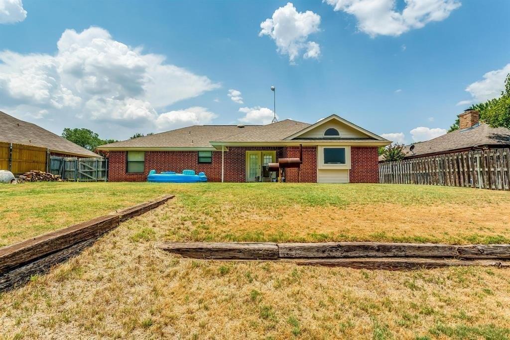 Oakwood Dr, Stephenville, TX 76401