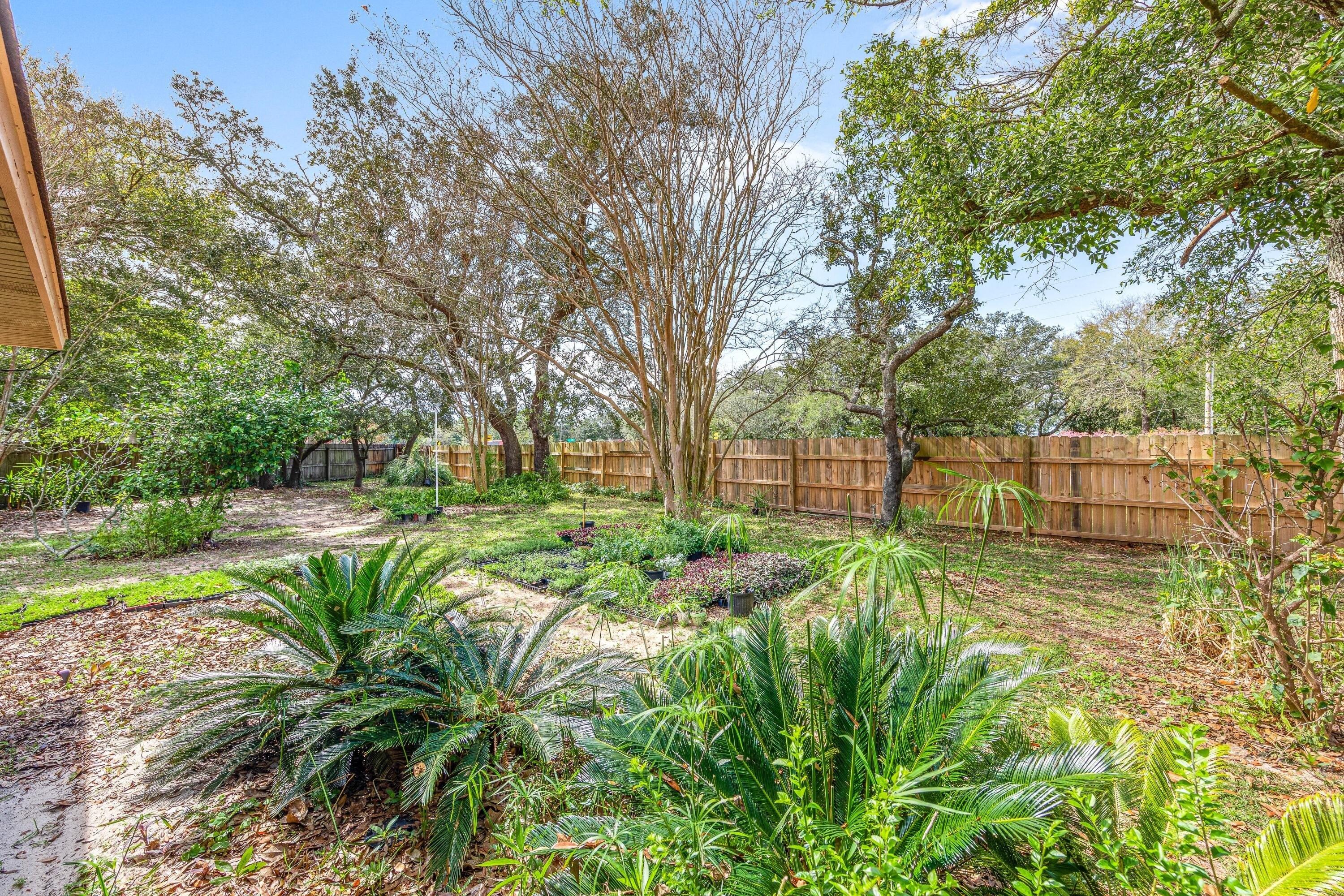 Melissa Oaks Dr, Gulf Breeze, FL 32563