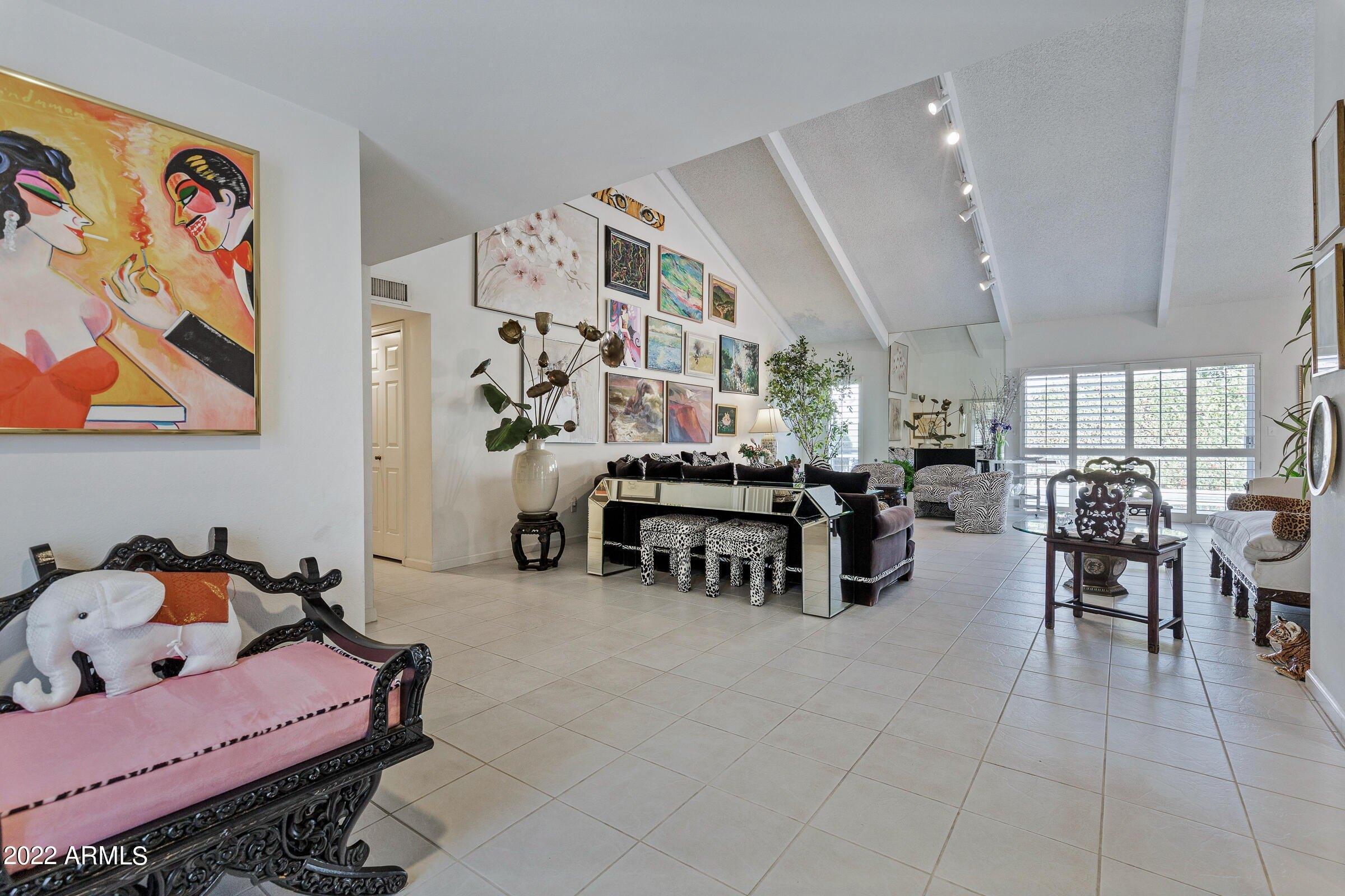E San Miguel Ave, Scottsdale, AZ 85250