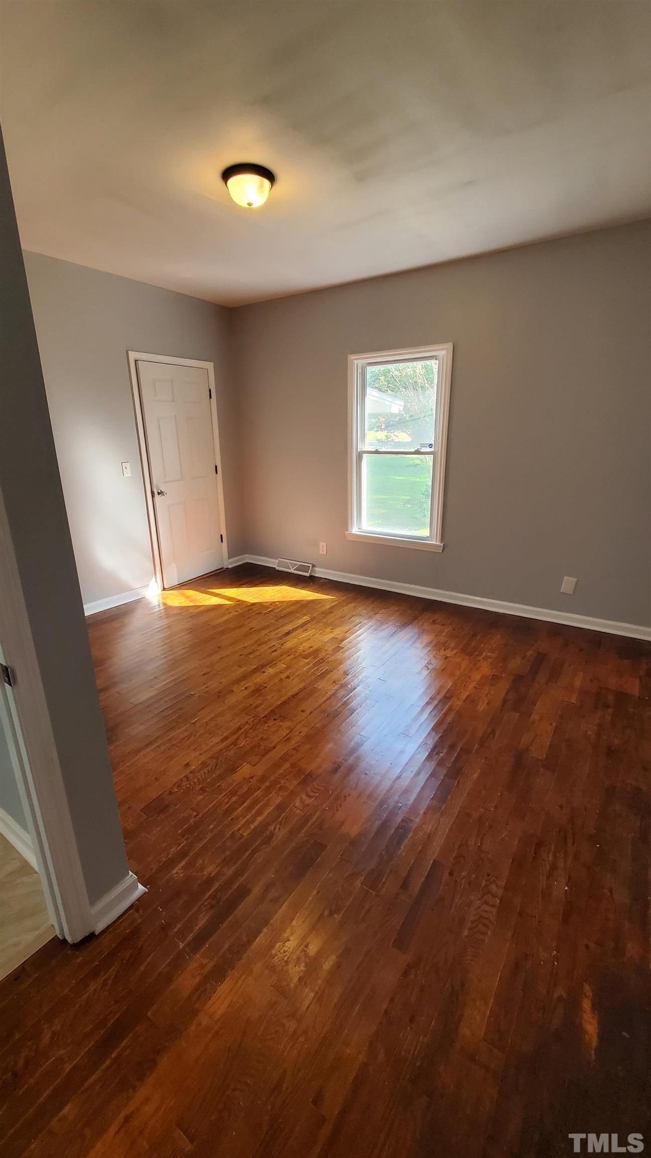 Garrett St, Roxboro, NC 27573
