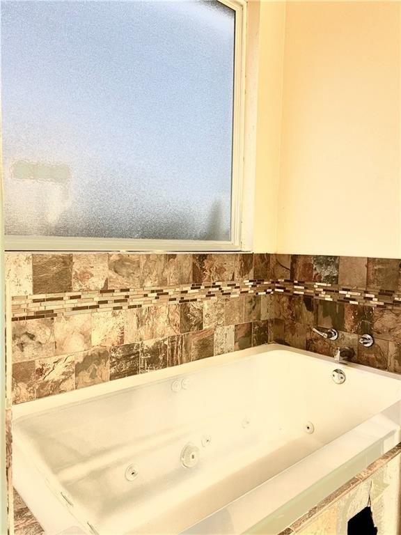 Willow Bend Dr, Edmond, OK 73003
