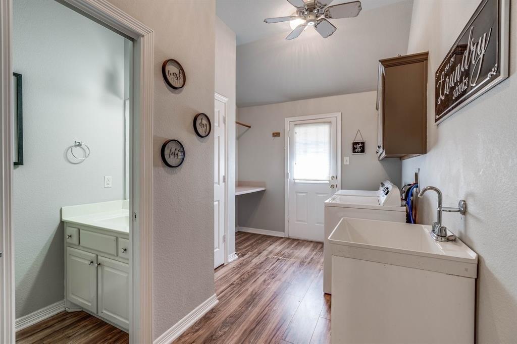 Lariat Cir, Red Oak, TX 75154