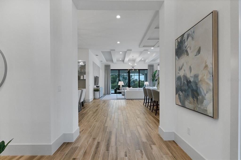 Mcdaniel Ln, Sarasota, FL 34240