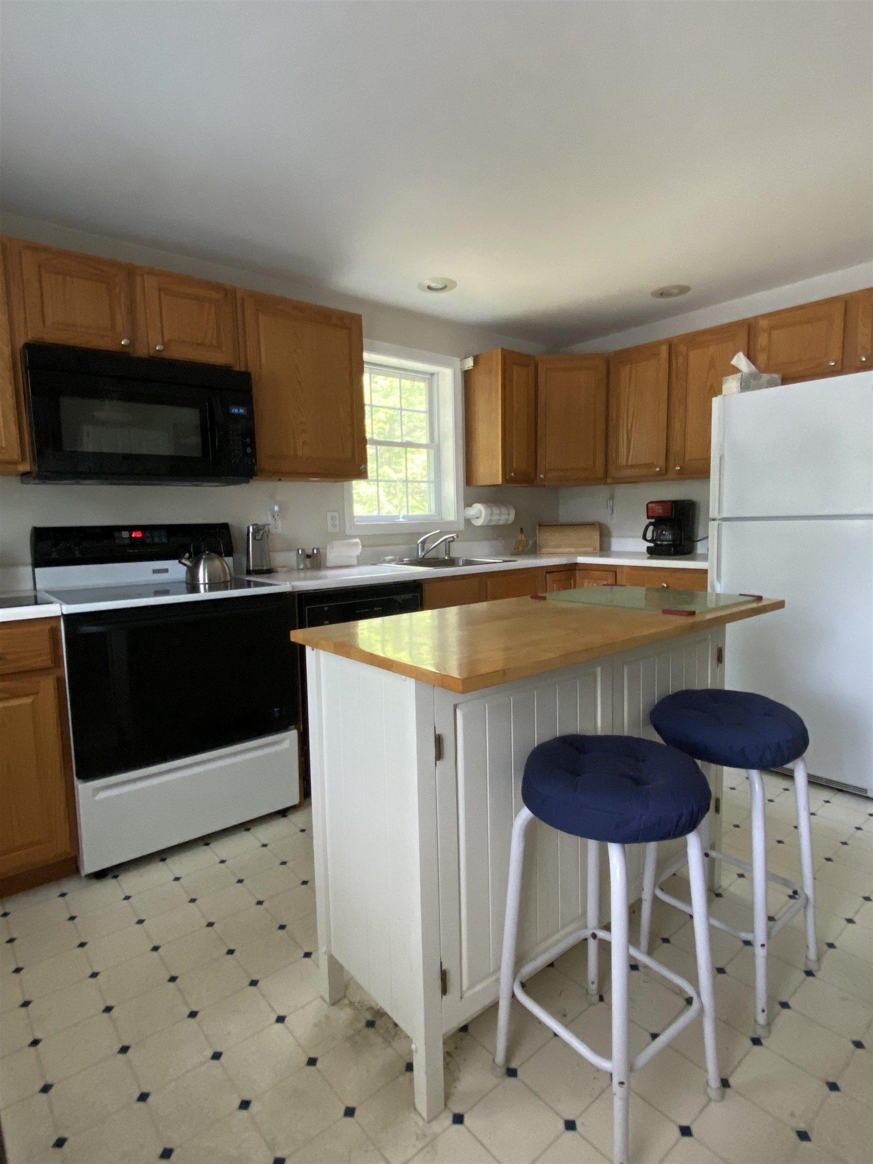 Jefferson Dr, Hillsborough, NH 03244