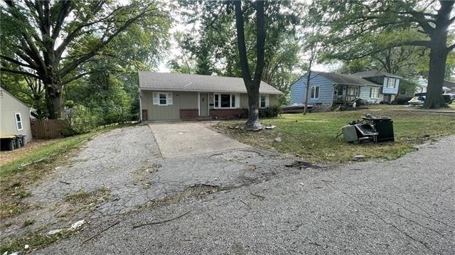 Walker Ave, Kansas City, KS 66102