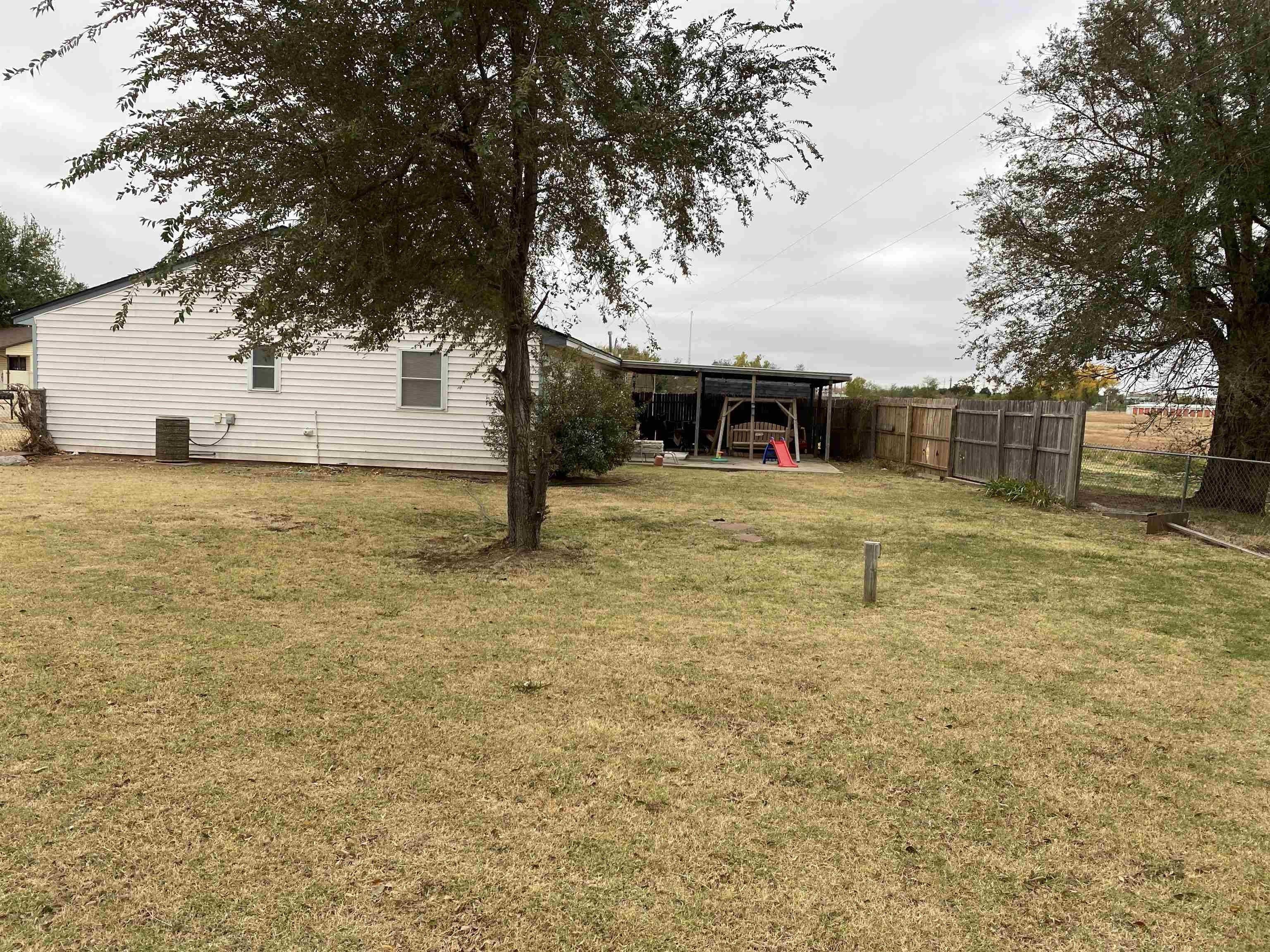 Spruce Park Dr, Woodward, OK 73801