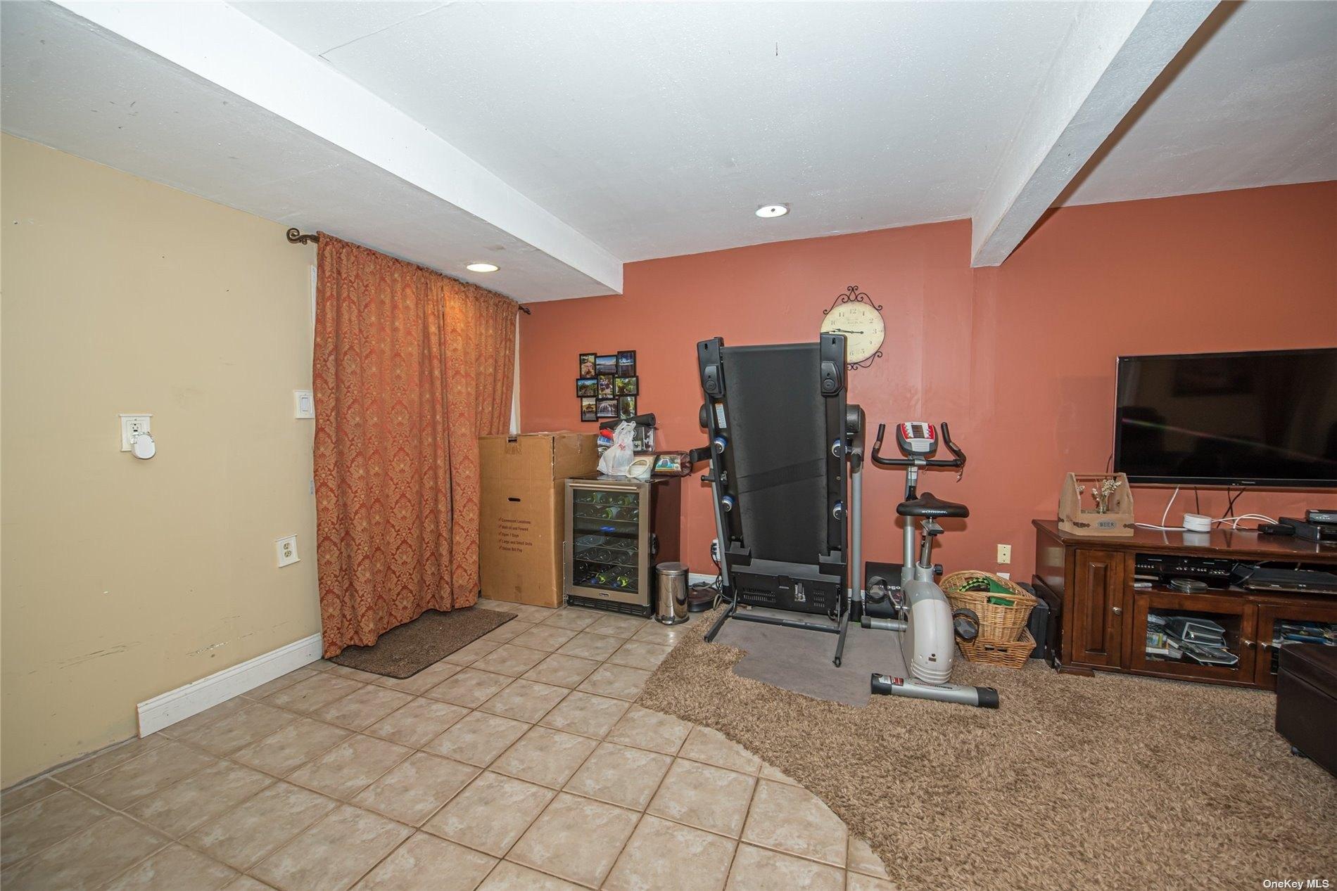 4th St, Ronkonkoma, NY 11779
