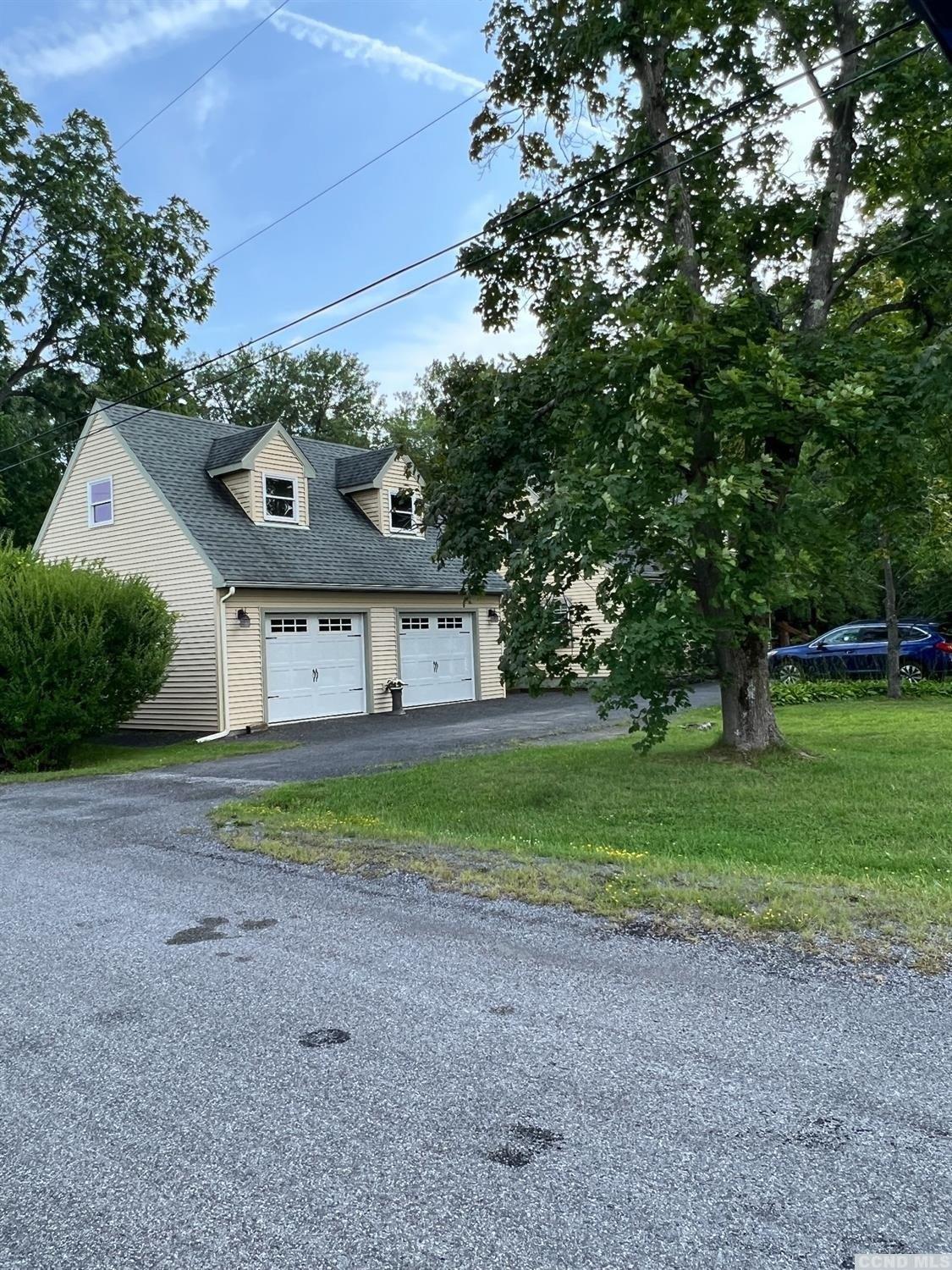 Beecher Rd, Coxsackie, NY 12051