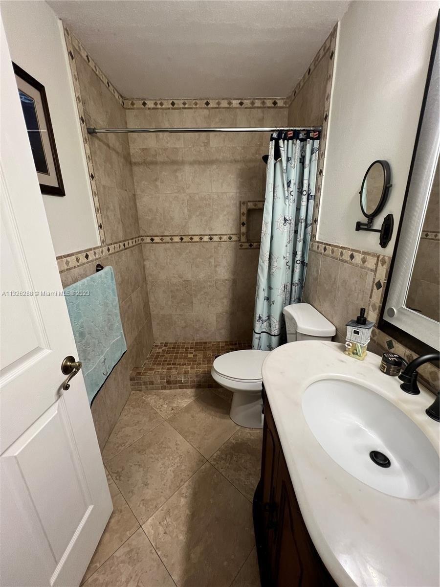 Sw 212th Ter, Cutler Bay, FL 33189