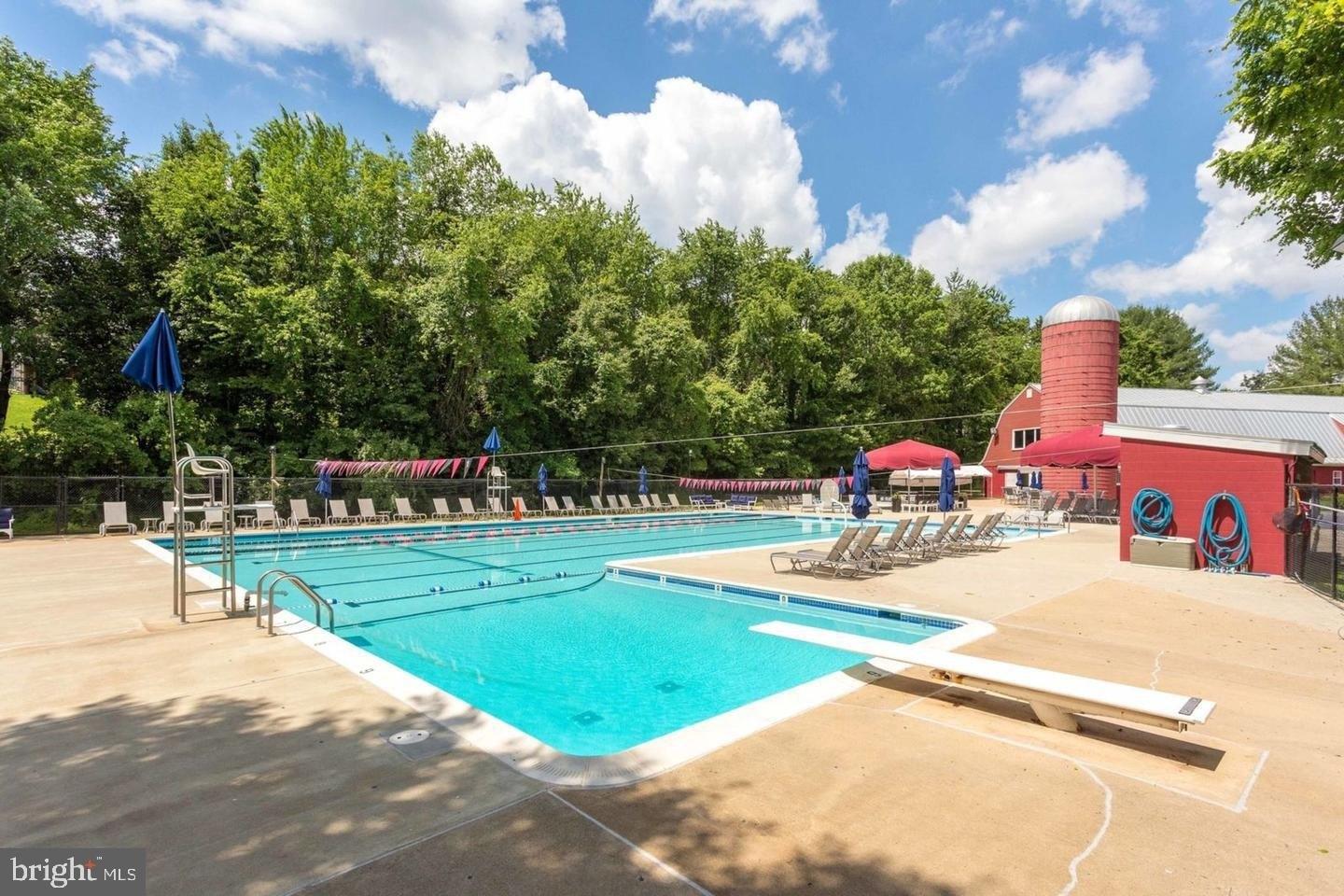 Brittenford Dr, Vienna, VA 22182