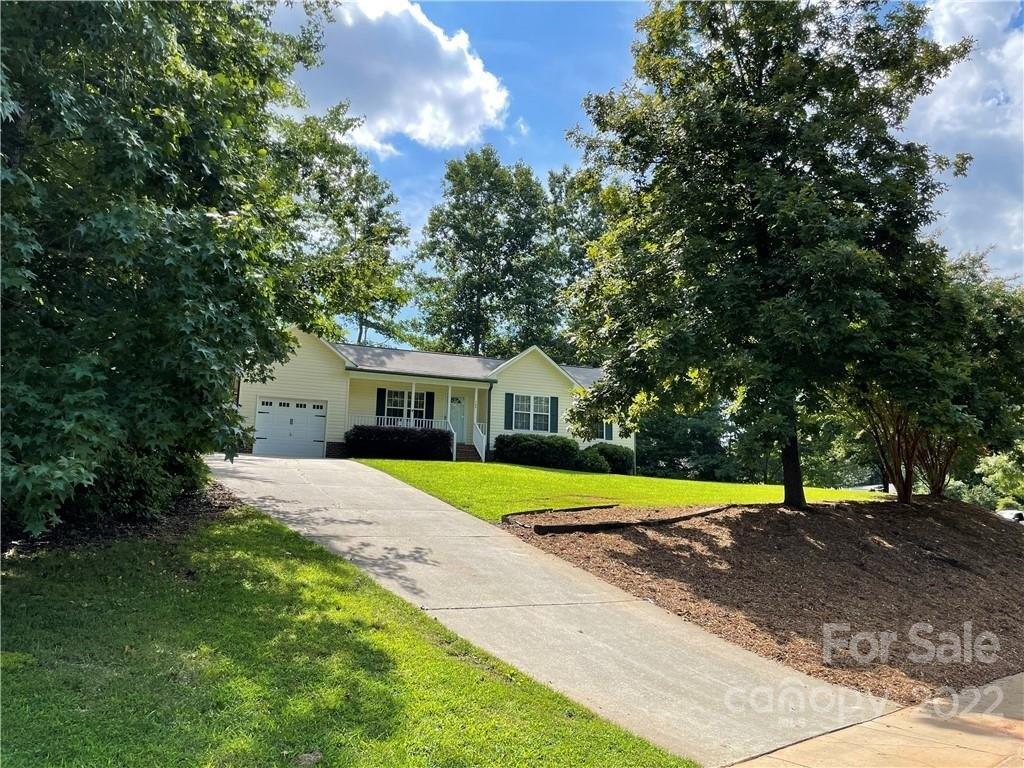 Meadow Glen Dr, Troutman, NC 28166