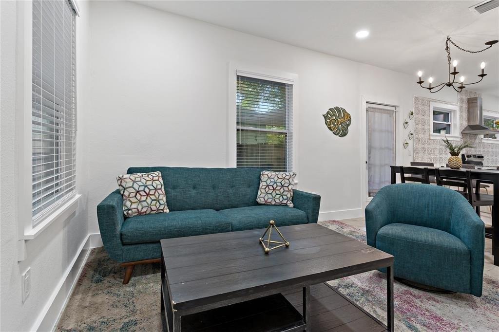 N Taliaferro Ave, Tampa, FL 33604