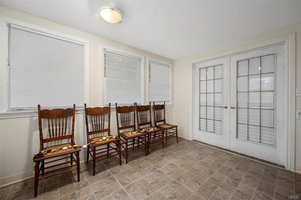 Wolcott Ave, Syracuse, NY 13207
