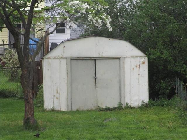 Greens Dr, Allentown, PA 18106