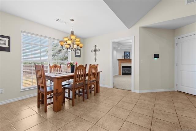 N Parkhill Loop, Bartlesville, OK 74006