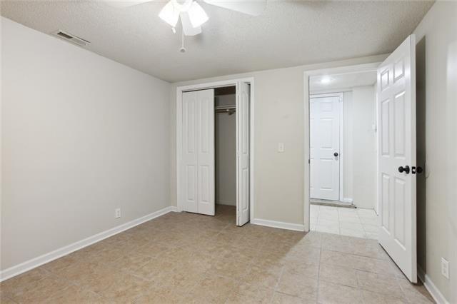 N Hawthorne St, Kansas City, MO 64119