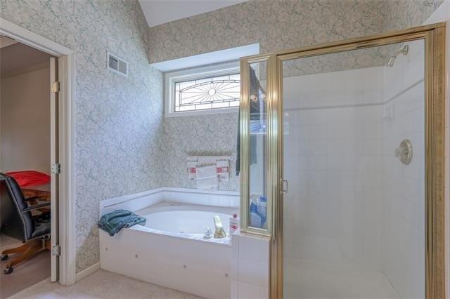 Hidden Oaks Trl, Sarasota, FL 34232