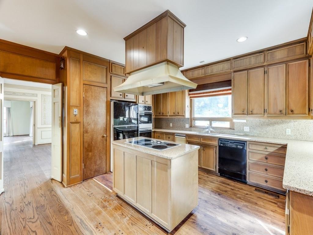 Colonial Pkwy, Fort Worth, TX 76109