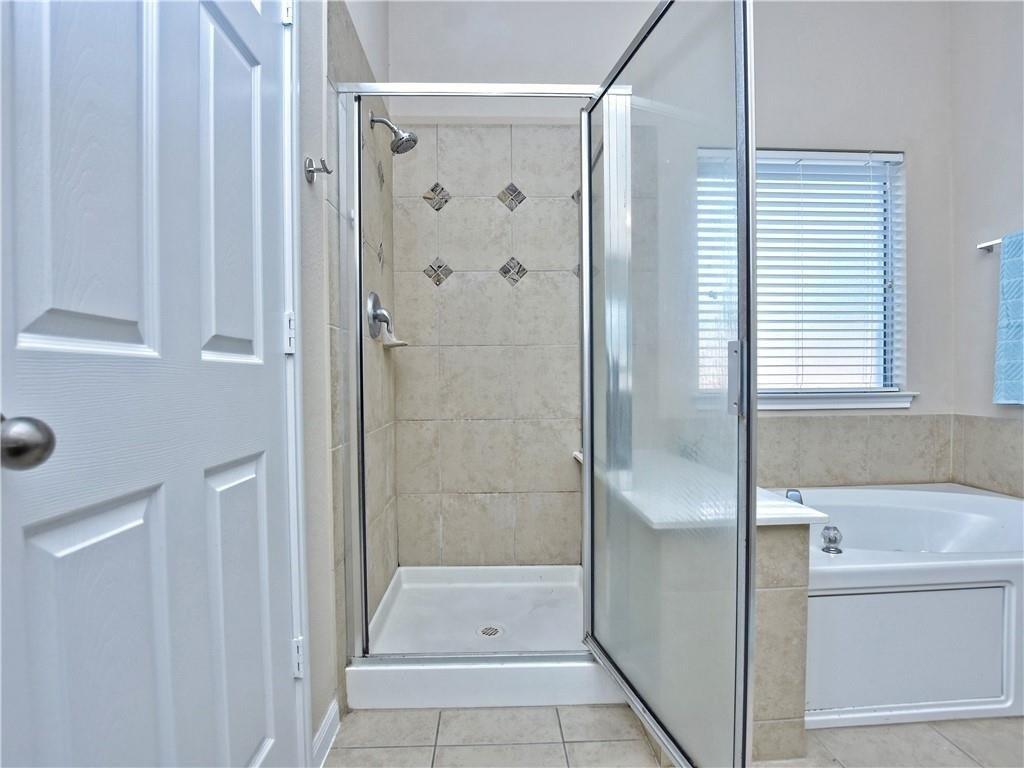 Pine Needle Cir, Round Rock, TX 78681