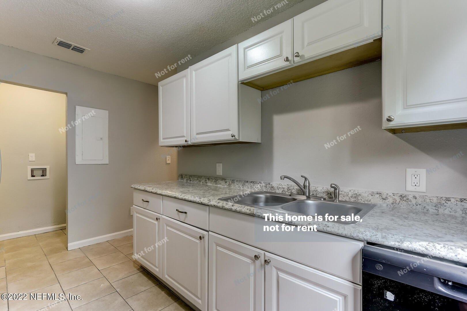 Tequesta Ct, Jacksonville, FL 32244