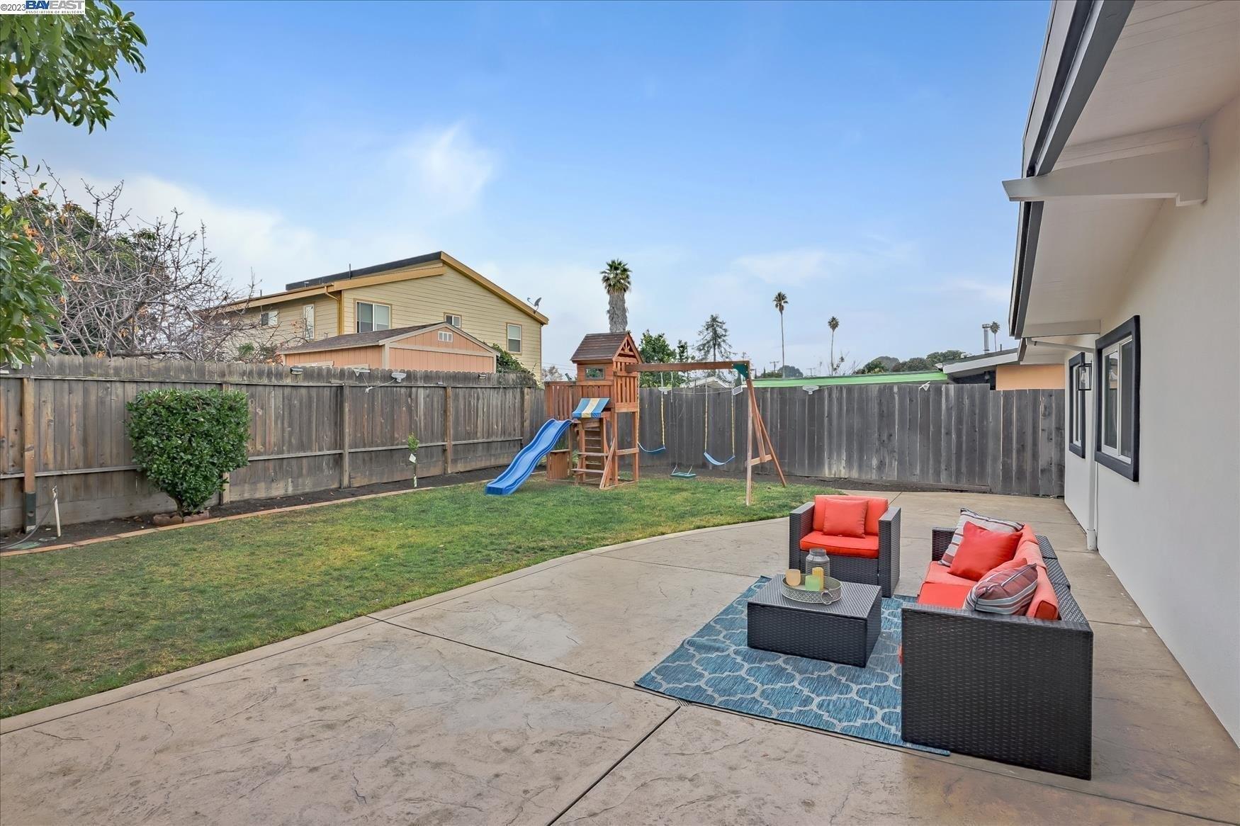 Miami Ave, Hayward, CA 94545