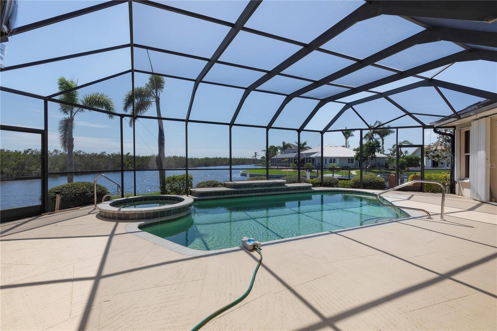 Aves Island Ct, Punta Gorda, FL 33950