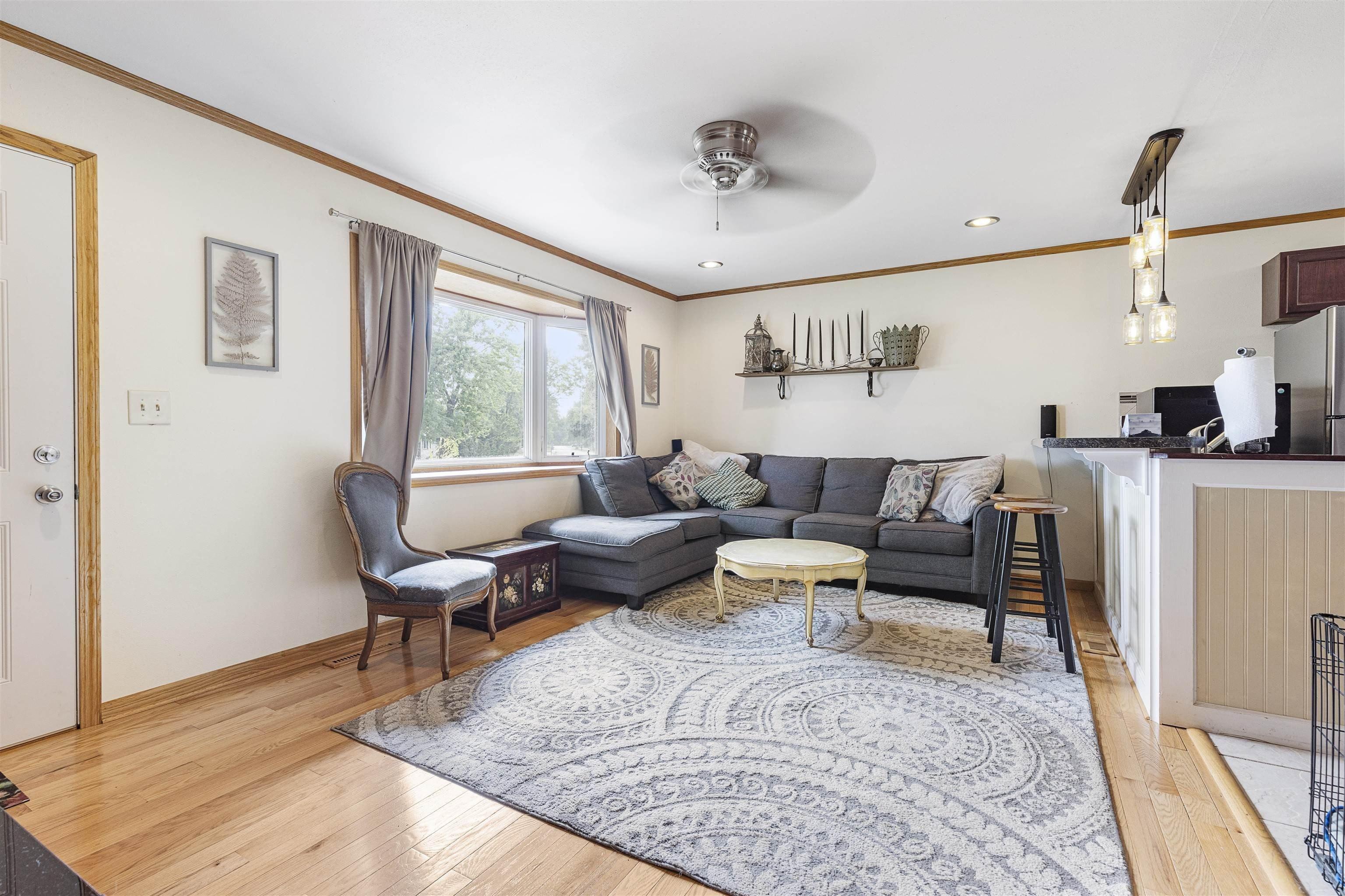 Langley Rd, Machesney Park, IL 61115
