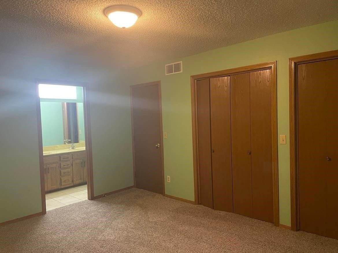 W Delano St, Wichita, KS 67212