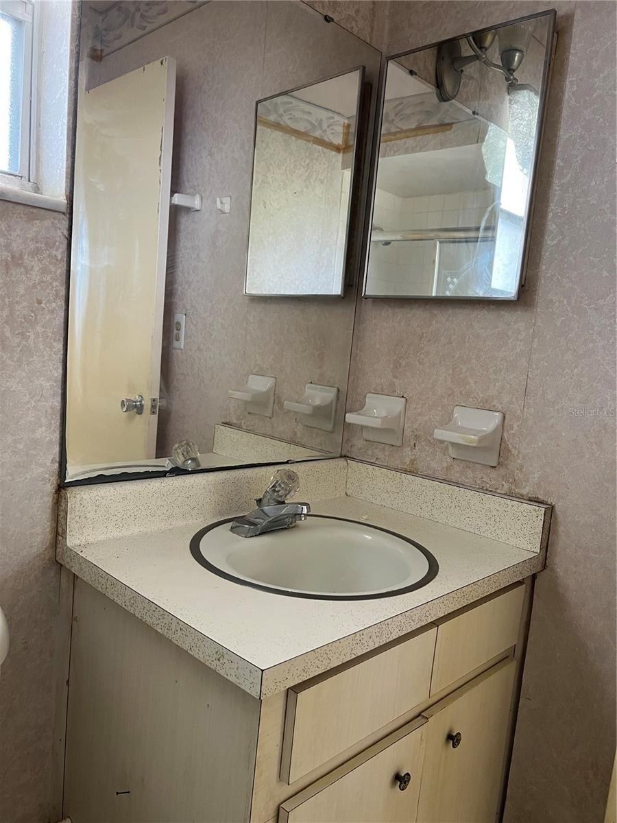 Fonda Ct, Lakeland, FL 33803