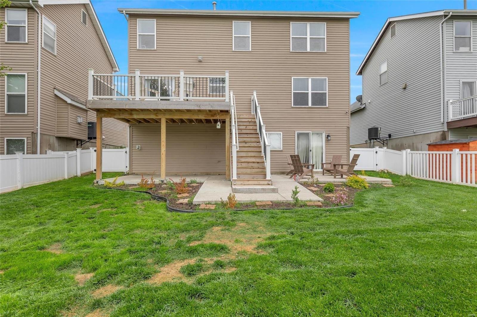 Briarchase Cir, Lake Saint Louis, MO 63367