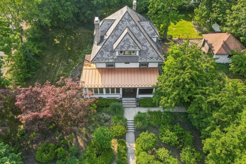 N Ridgewood Rd, South Orange, NJ 07079
