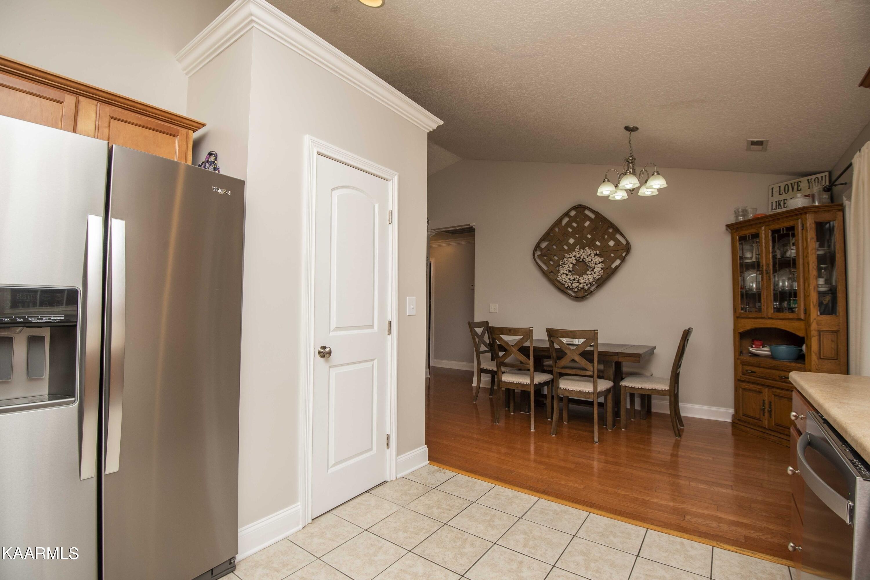 Oak Hills Dr, Lenoir City, TN 37771