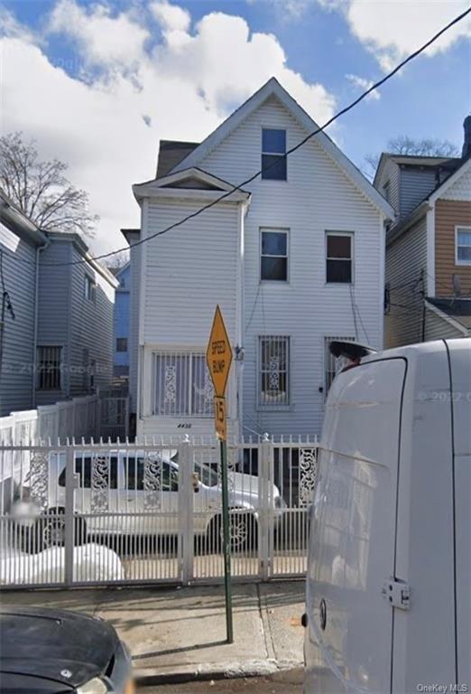 Carpenter Ave, Bronx, NY 10470