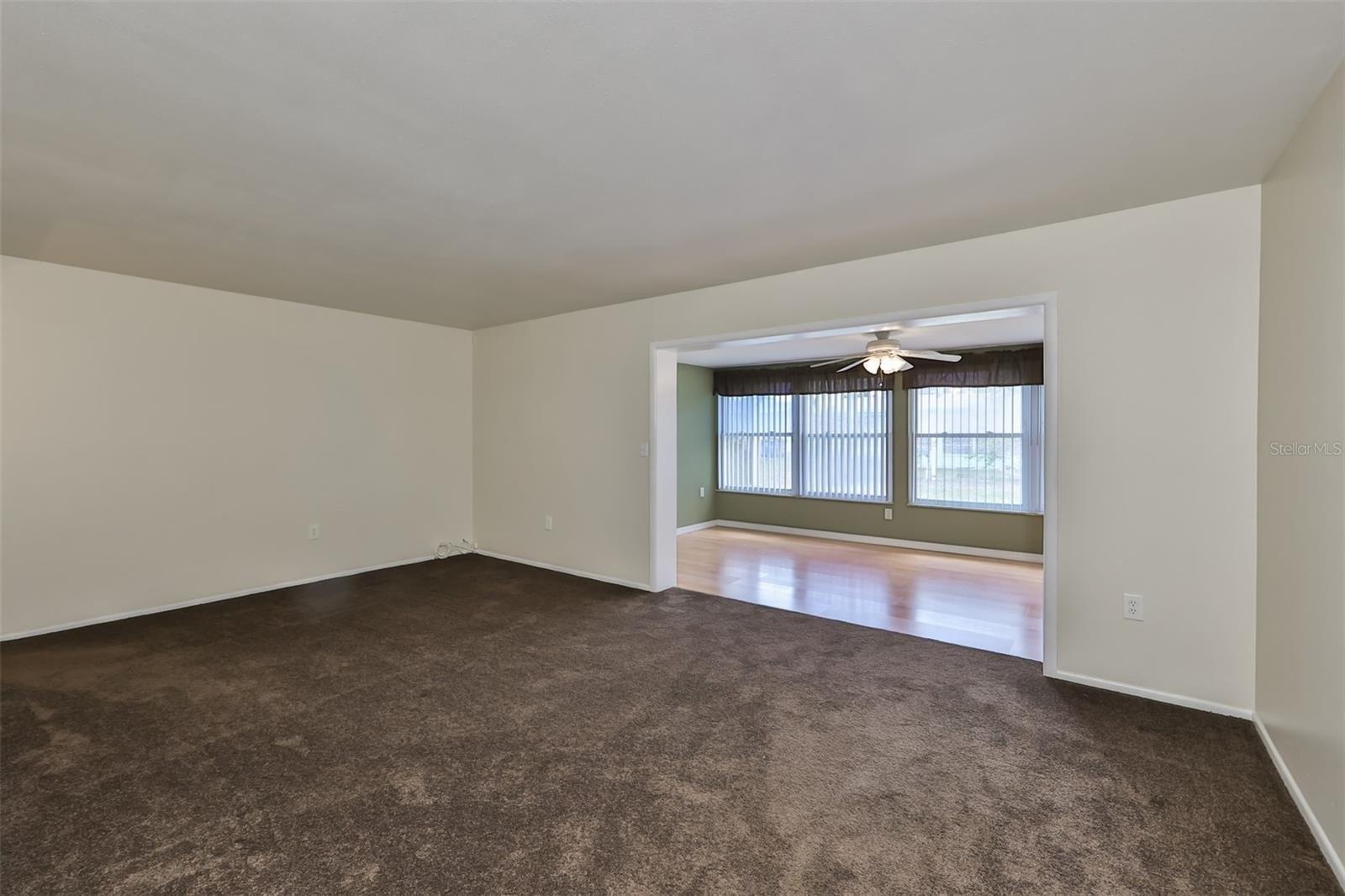 Chevy Chase Dr, Sun City Center, FL 33573