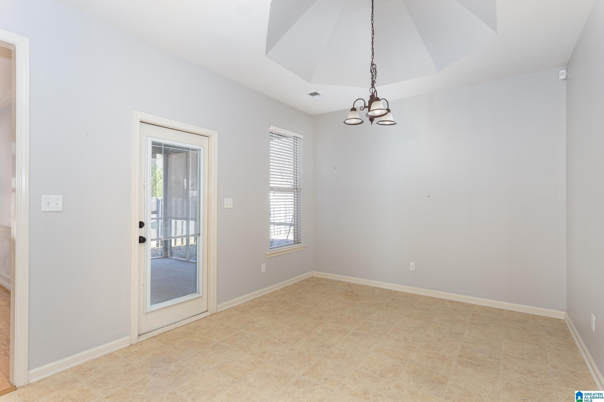 Shamrock Ln, Moody, AL 35004