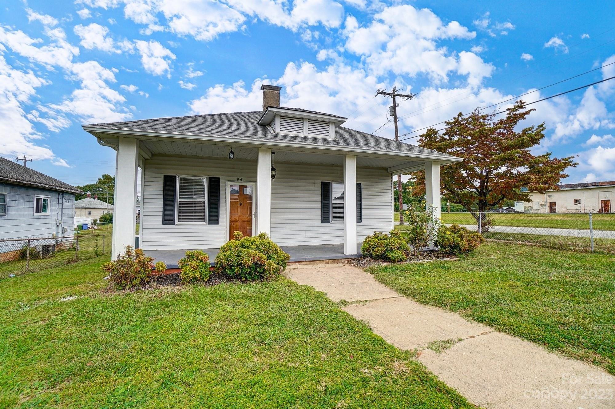 Walnut Ave, Gastonia, NC 28054