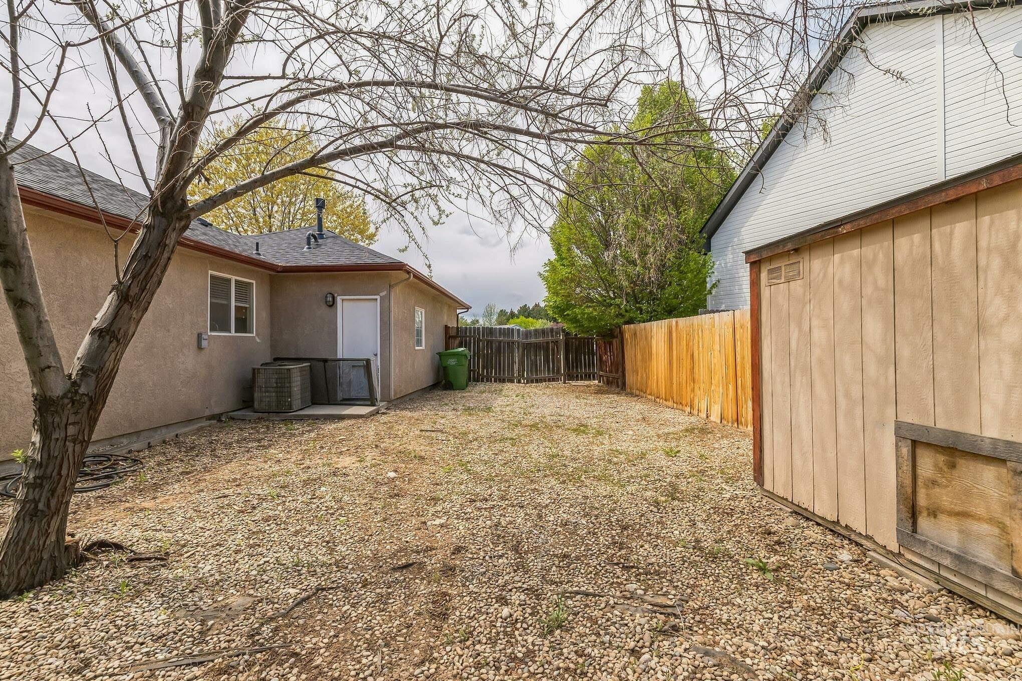 E Clarene Ct, Meridian, ID 83646