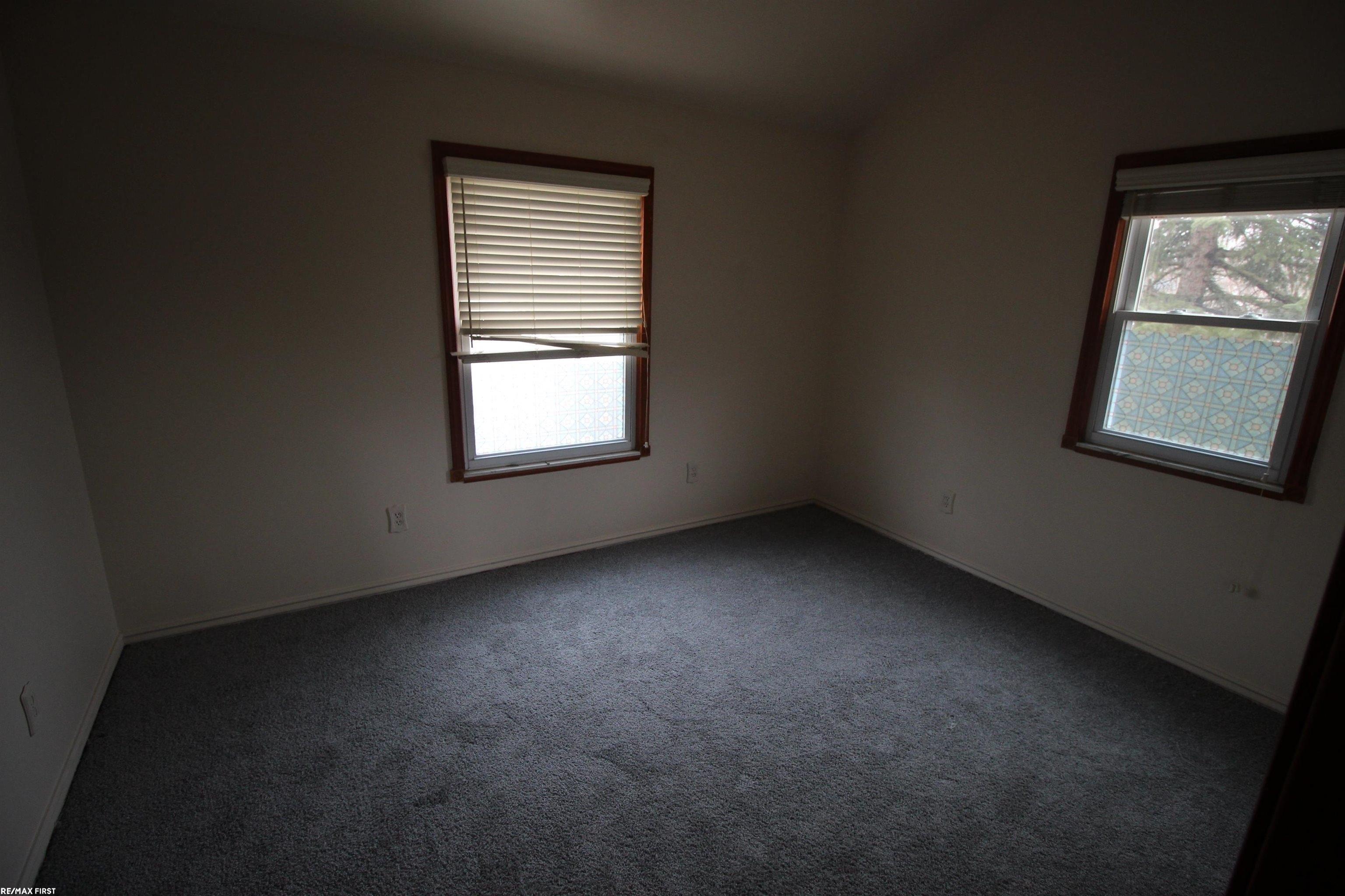 Phillips Ave, Berkley, MI 48072