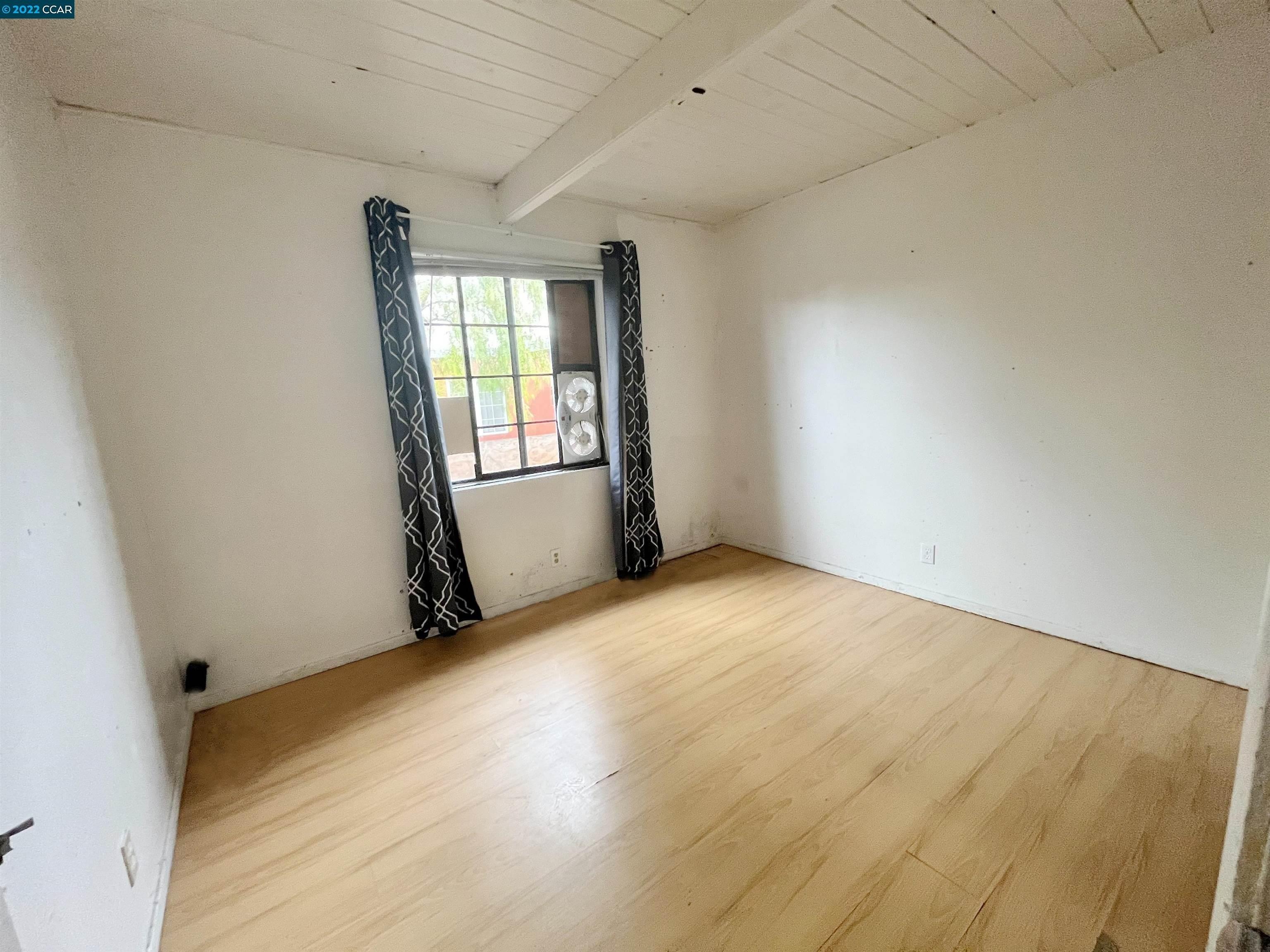 Nancy Dr, San Pablo, CA 94806