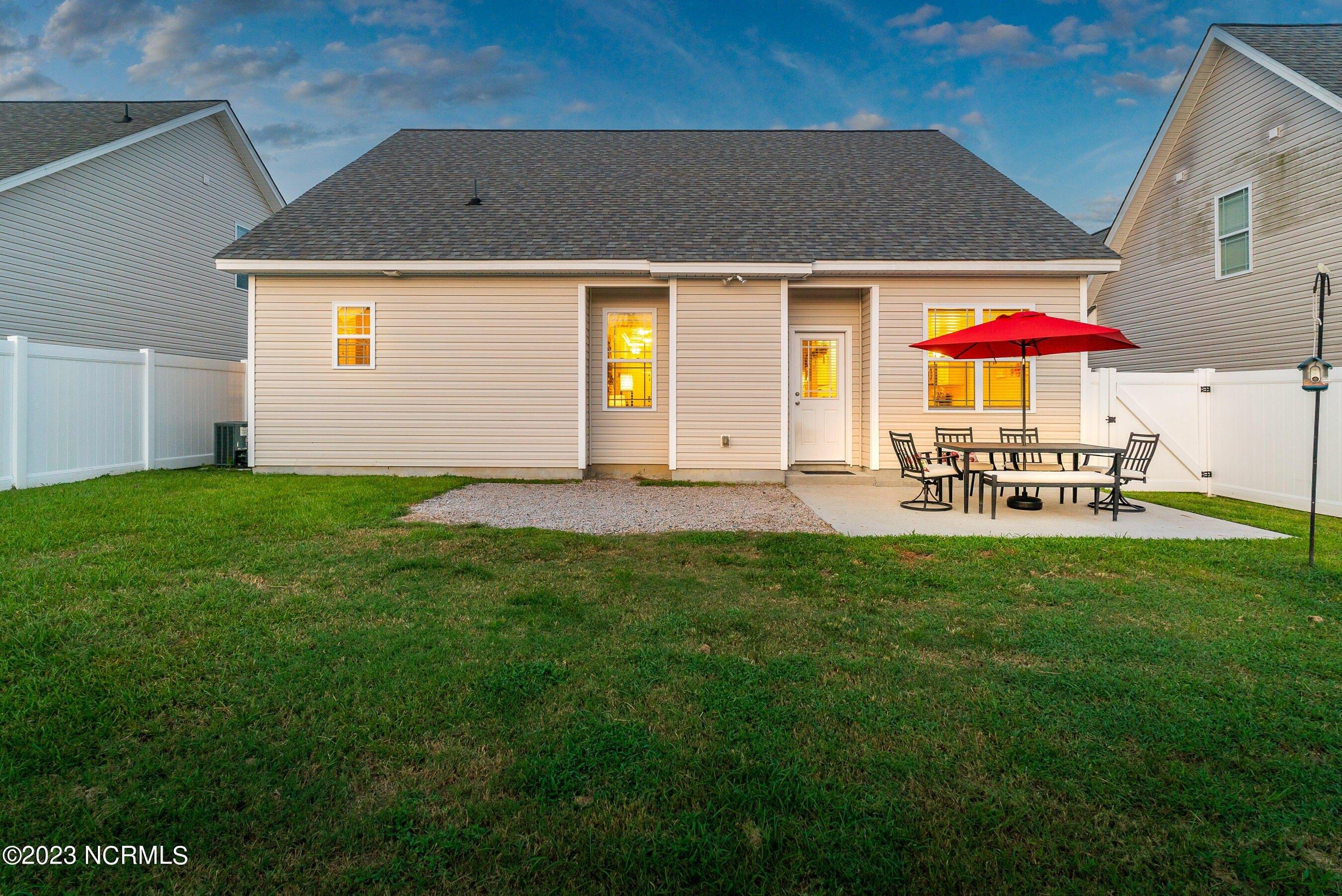 Dearborn Ct, Winterville, NC 28590