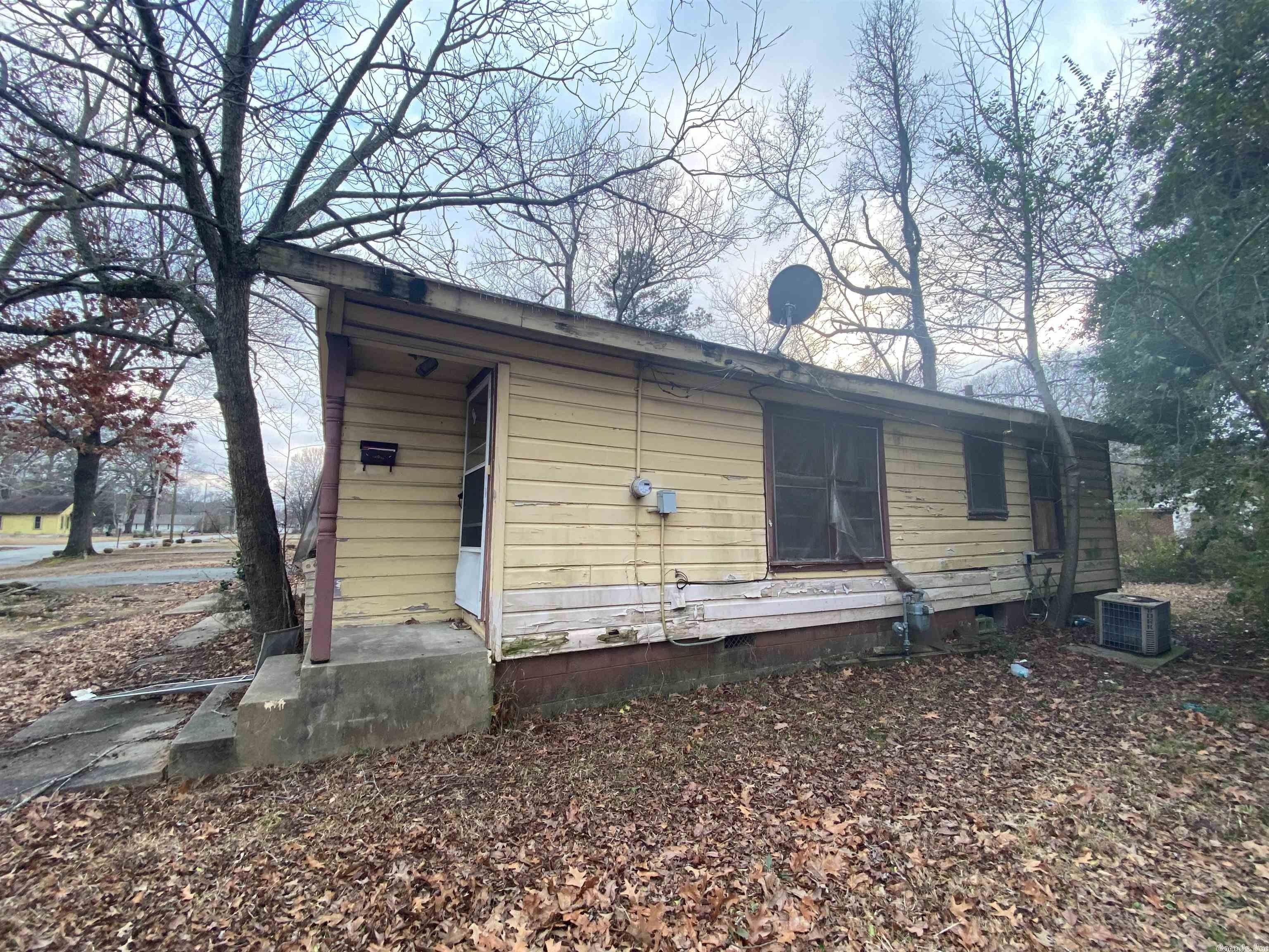 S Main St, Pine Bluff, AR 71601