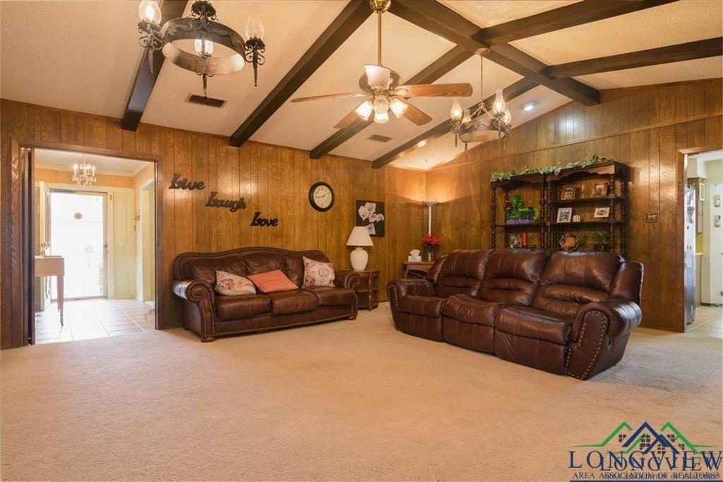 N Sherwood Dr, White Oak, TX 75693