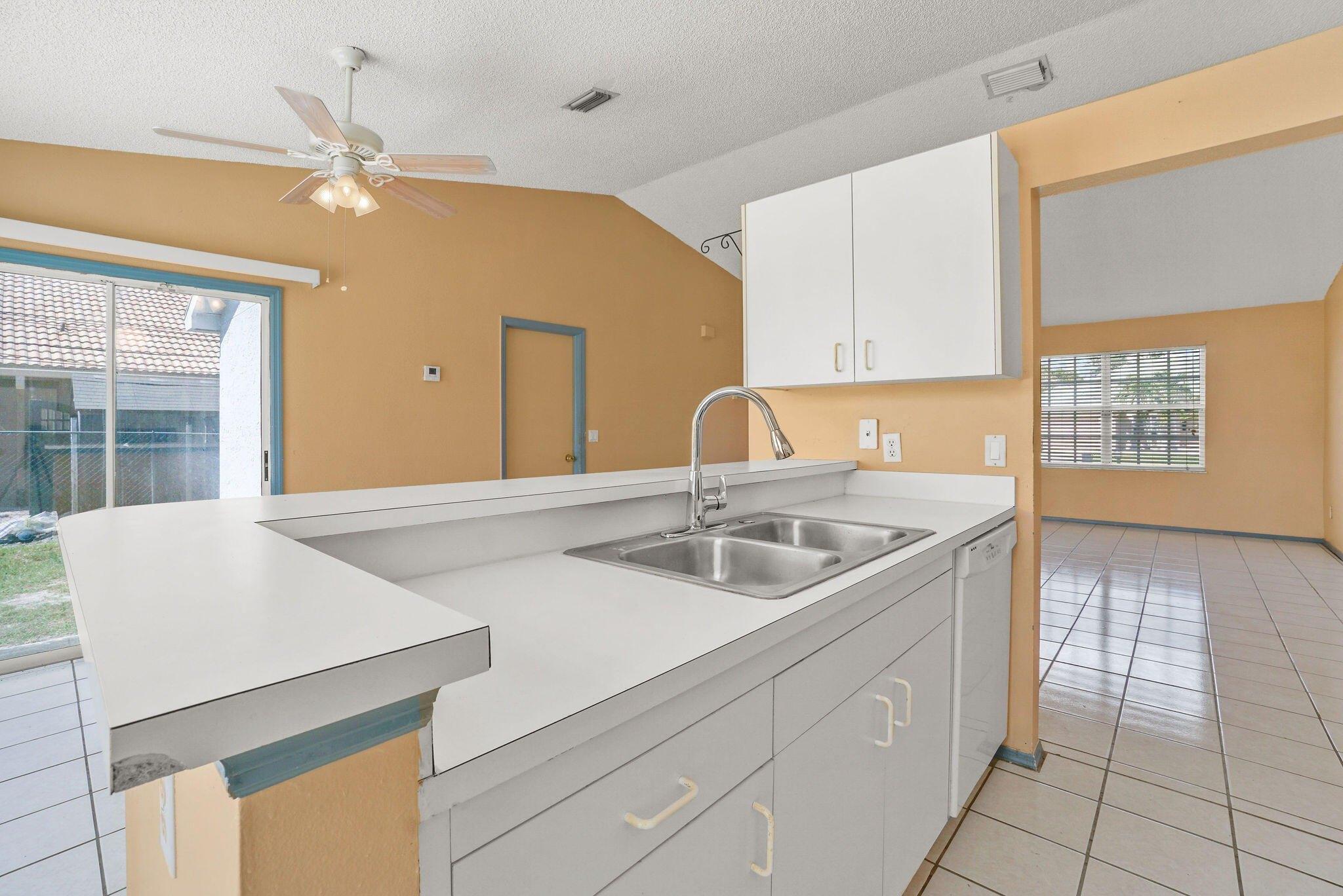 Sw Jaslo Ave, Port Saint Lucie, FL 34953