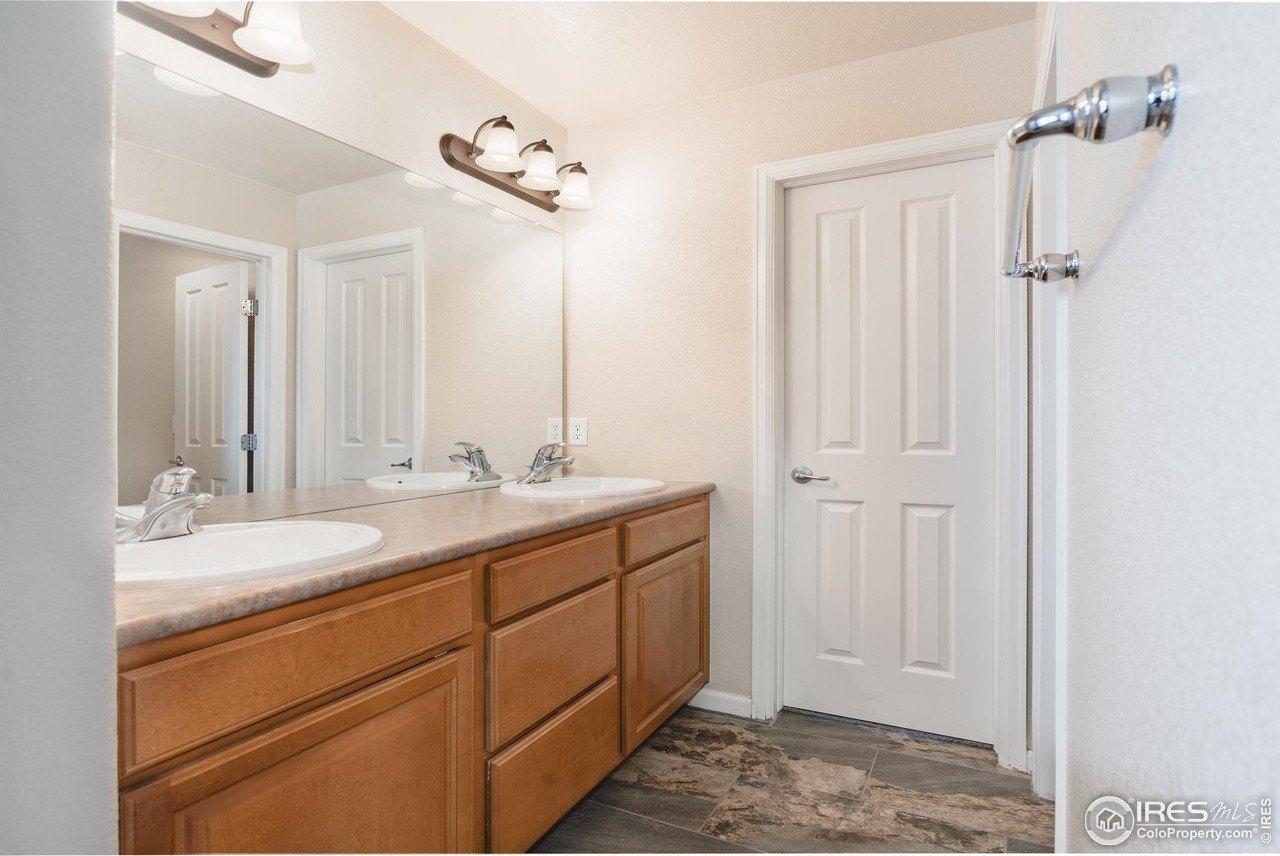 Sea Gull Cir, Loveland, CO 80538