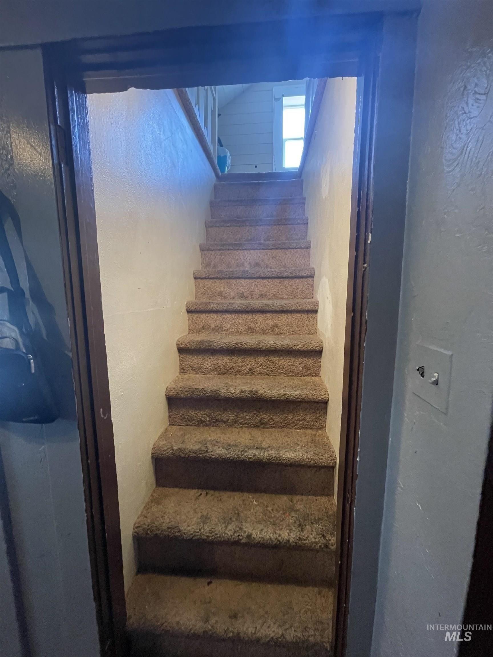 Nevada St, Gooding, ID 83330