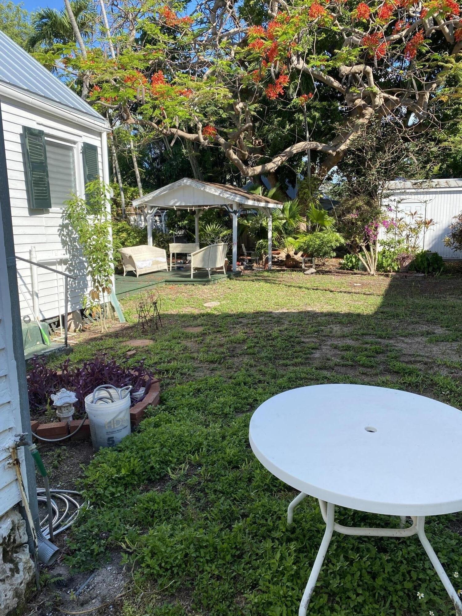 Stump Ln, Key West, FL 33040