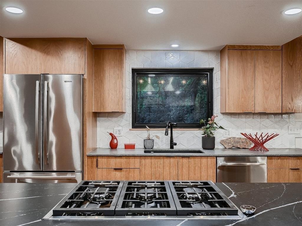 Meadowood Dr, Austin, TX 78723